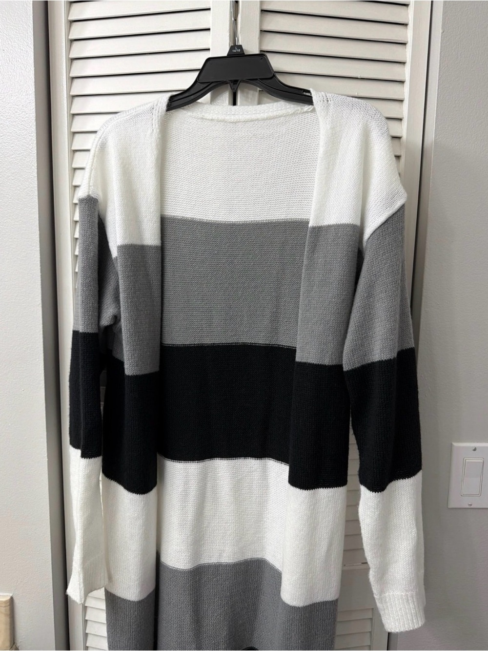 NWOT Women's Full Length Cardigan Sweater